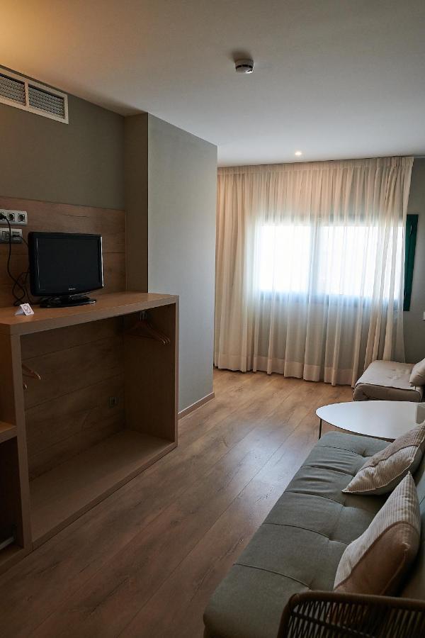Junior Suite,1348179182:JPEG
